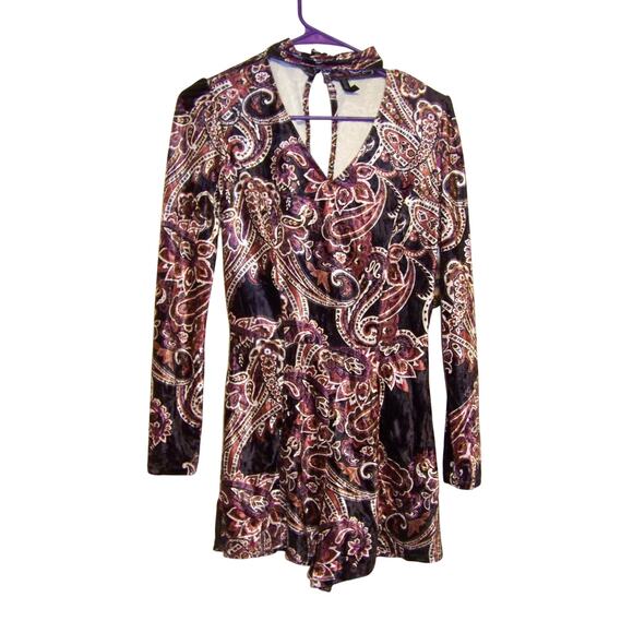 BeBop Women's Black/Rust Juniors Size S Printed Cotton Velvet Choker Romper - Picture 1 of 2